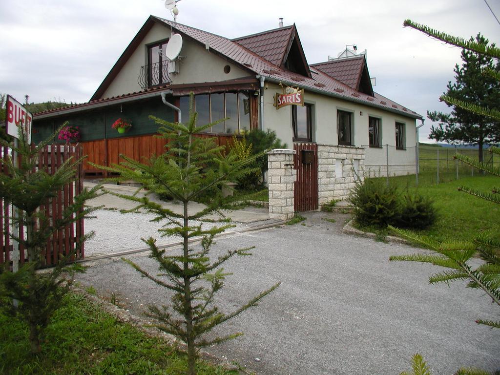 ホテル Penzion Drevenik Spišské Podhradie エクステリア 写真