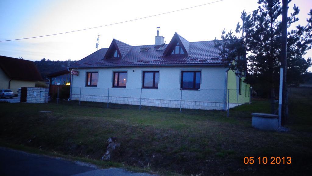 ホテル Penzion Drevenik Spišské Podhradie エクステリア 写真